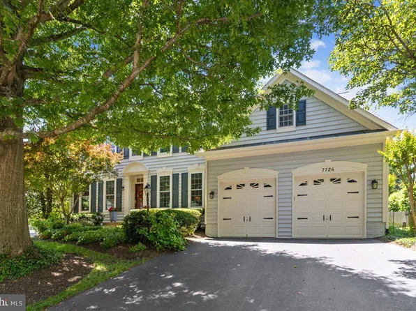 7726 Virginia Oaks Dr, Gainesville, VA 20155