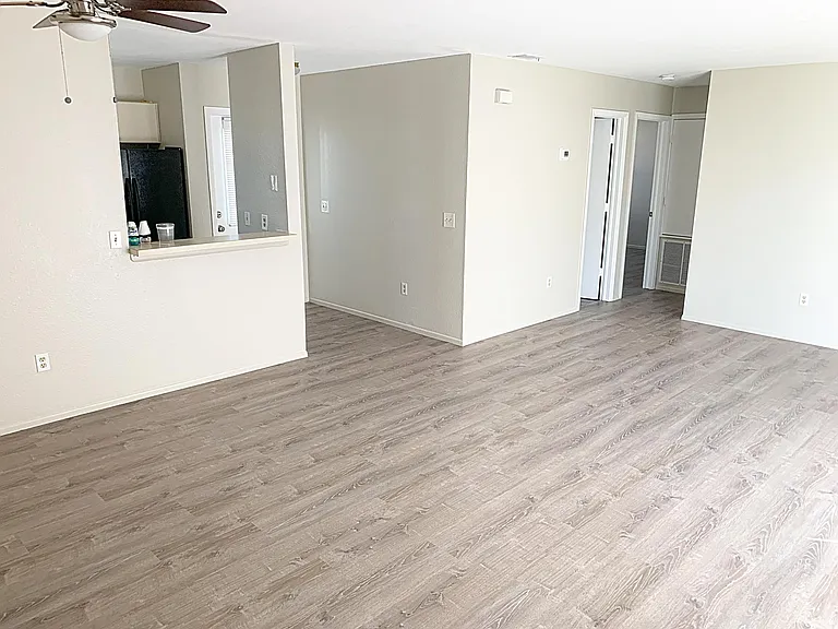 7524 Wexford St — Photo 3