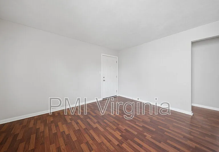 417 E Little Creek Rd #4 — Photo 5