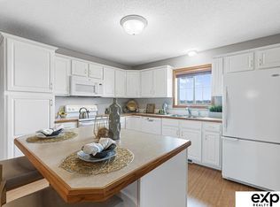 7005 S 74th St UNIT 306, La Vista, NE 68128