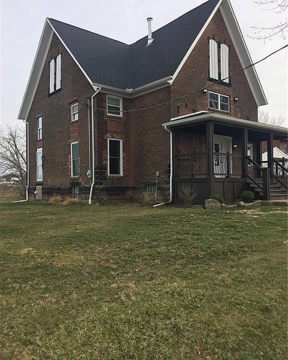 2nd image of 6111 Tyro St