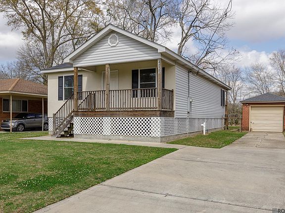 2nd image of 4025 Lorraine St