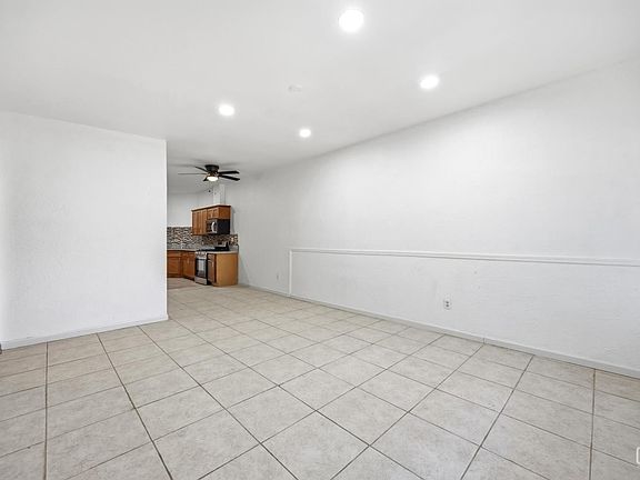 5th image of 3609 Sampson Ct APT C