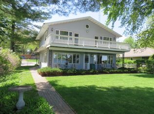 N4230 Lakeshore Dr, Green Lake, WI 54941