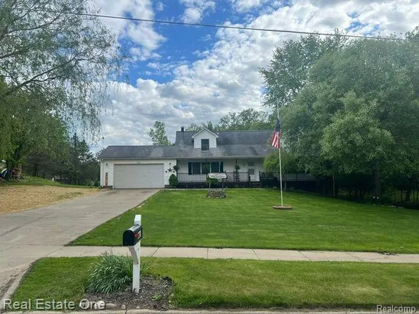 620 Mill St, Ortonville, MI 48462