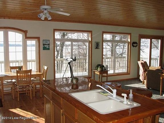 3rd image of 36760 Lillis Dr