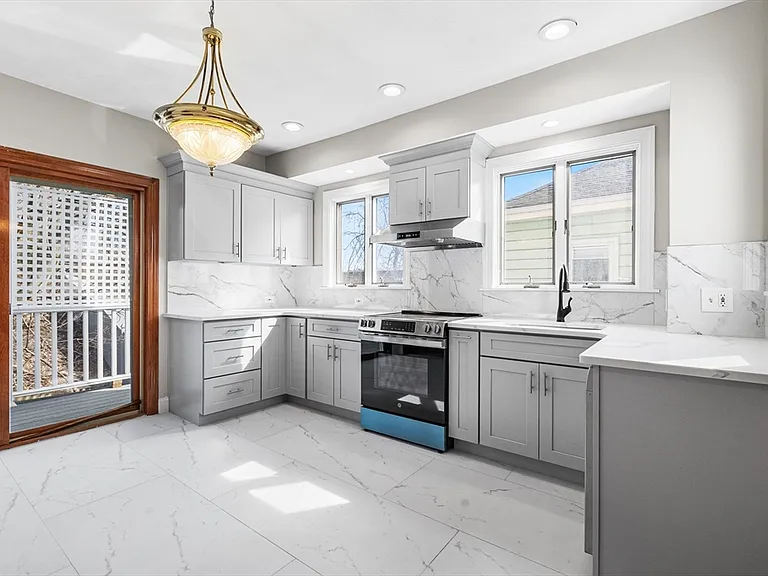 1 Oak Grove Ct #1 — Photo 9