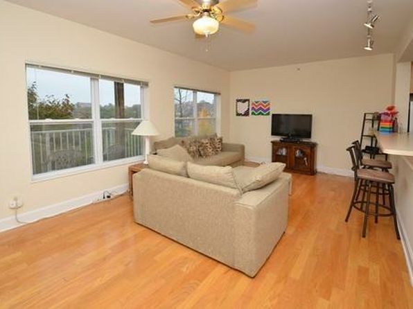 2700 University Ct #STUDIO