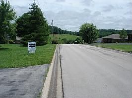 5th image of 150 Eastern Valley Est