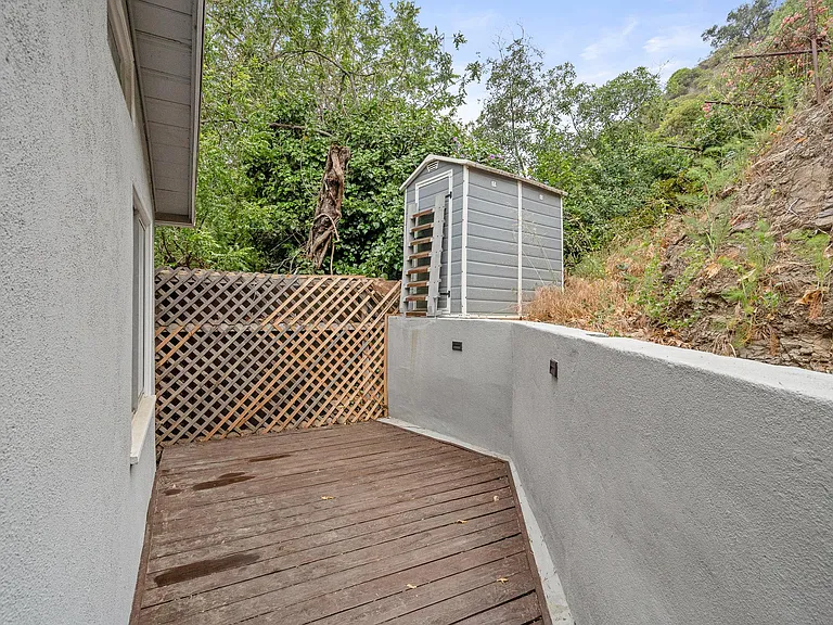1628 N Beverly Glen Blvd — Photo 15