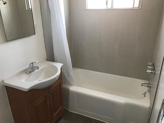 5th image of 118 E Kelso St