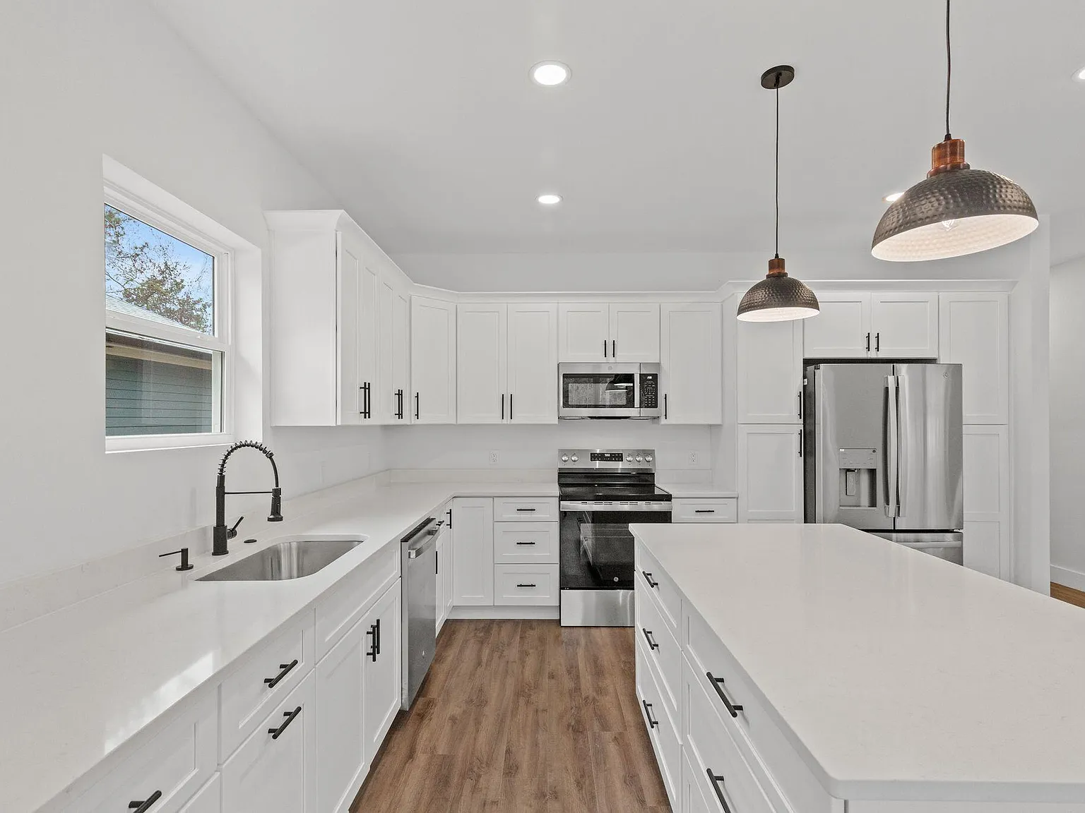 3 bed, 1491 sqft, $3,000 — Photo 4