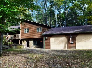 109 E Fairway Rd, Central City, PA 15926