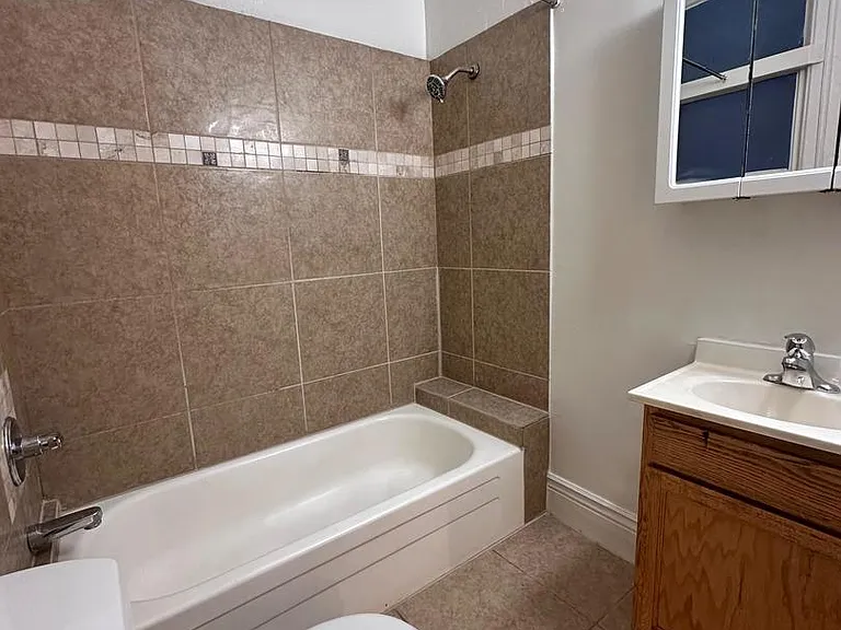 851 OFarrell Street — Photo 18