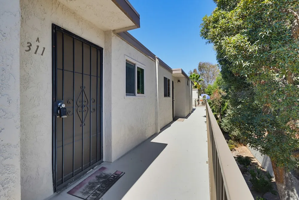 1 bed, 626 sqft, $2,050 — Photo 1