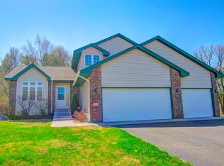 2874 Sherwood Pl, Mounds View, MN 55112