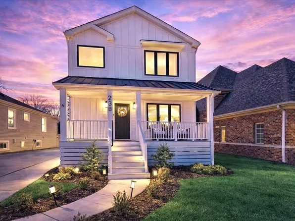 238 N Geneva Ave, Elmhurst, IL 60126