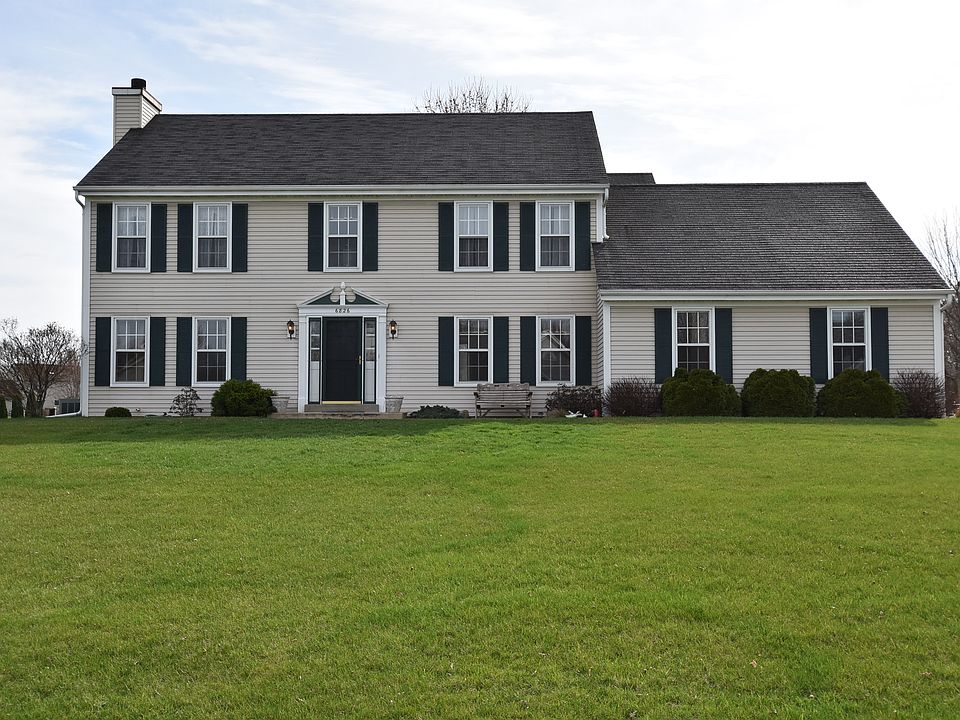 1st image of 6826 Lorraine Cir