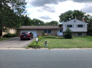 7424 Drew Ave N, Brooklyn Park, MN 55443