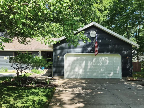 507 Chippewa Trl, Prudenville, MI 48651