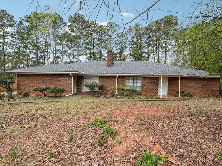 Duplex, Brick Ranch. Left side(B)
