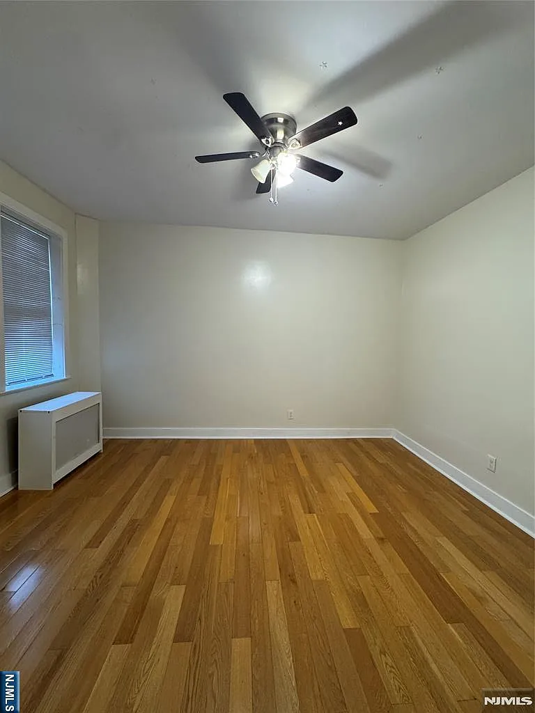 1 bed, 1.0 bath, $1,800 — Photo 3