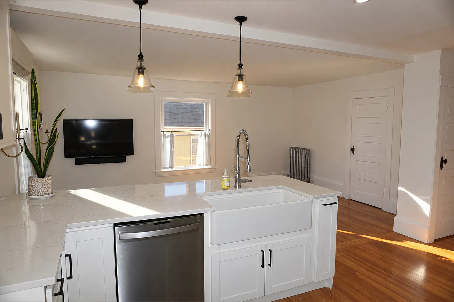 33 Lodge St — Photo 3