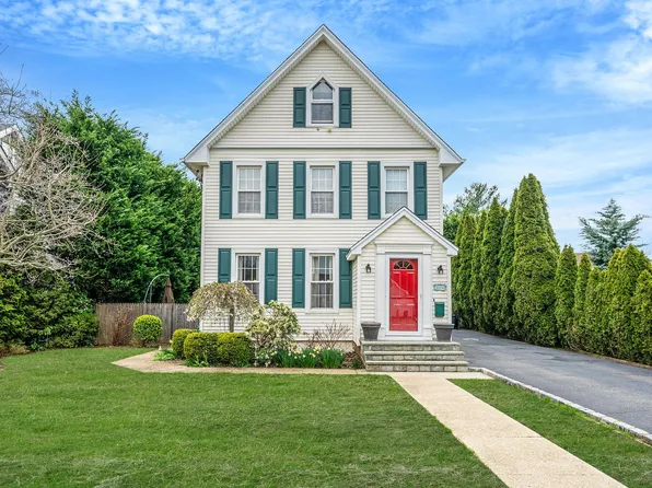 83 Carman Avenue, Woodmere, NY 11598