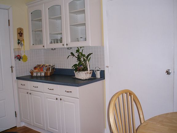 5th image of 1041 A Aberdeen Drive #A