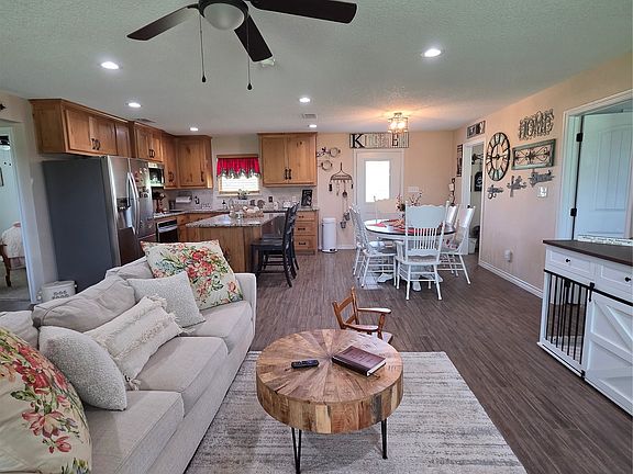 4th image of 511 Erwin Rd