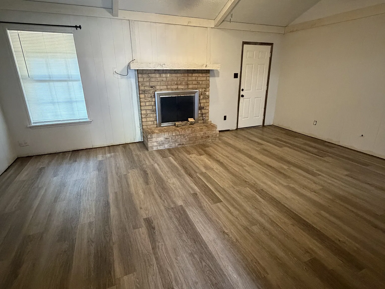 3 bed, 1228 sqft, $1,200 — Photo 4