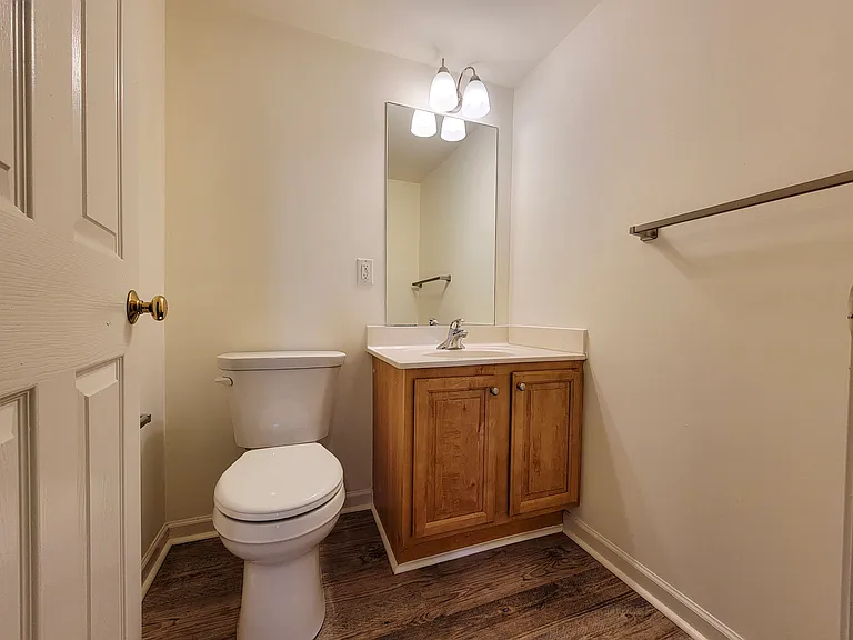 5206 Brook Dr — Photo 23