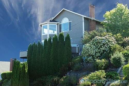1st image of 2720 N 31st St