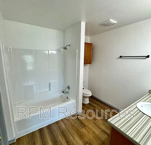 7404 Park Meadow Dr — Photo 21