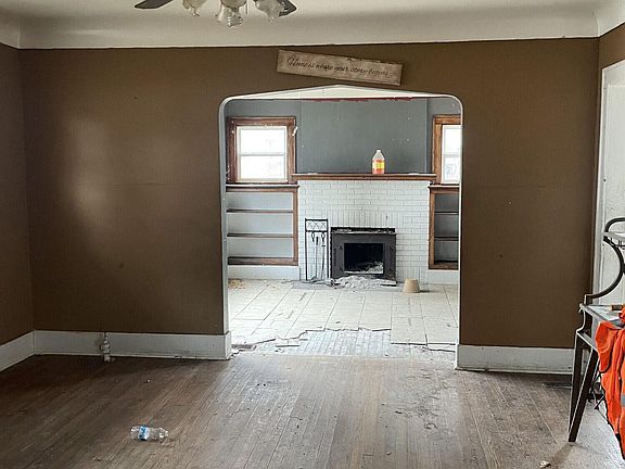 3rd image of 1407 Greenway Ave