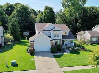 7298 Coneflower Ct, Grand Ledge, MI 48837