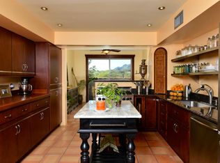 6481 N Green Briar Dr, Tucson, AZ 85718