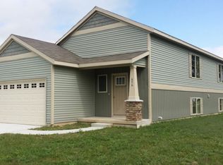 Vienna Plan, Paris Ridge, Caledonia, MI 49316