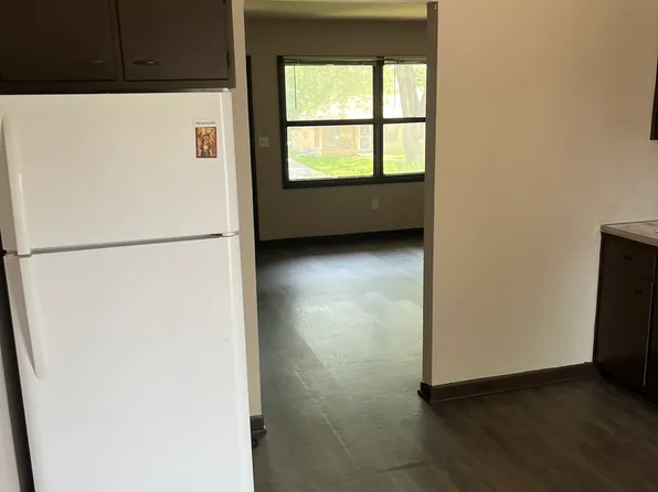 812 N Gladstone Ave APT C, Aurora, IL 60506