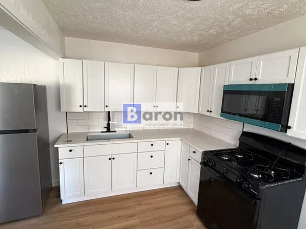 3210 S Main St, South Bend, IN 46614