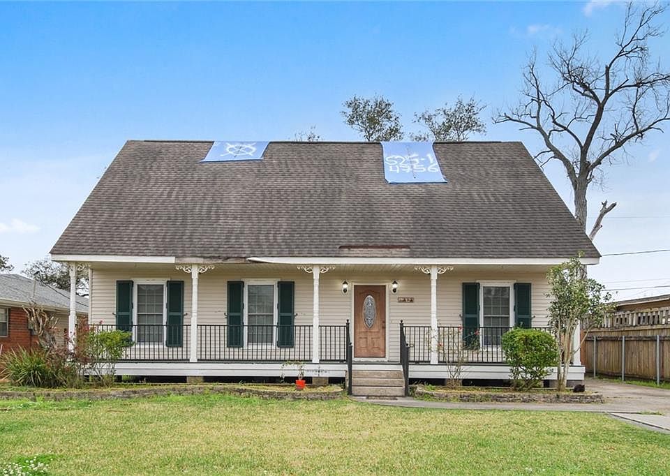 1st image of 232 River Point Dr