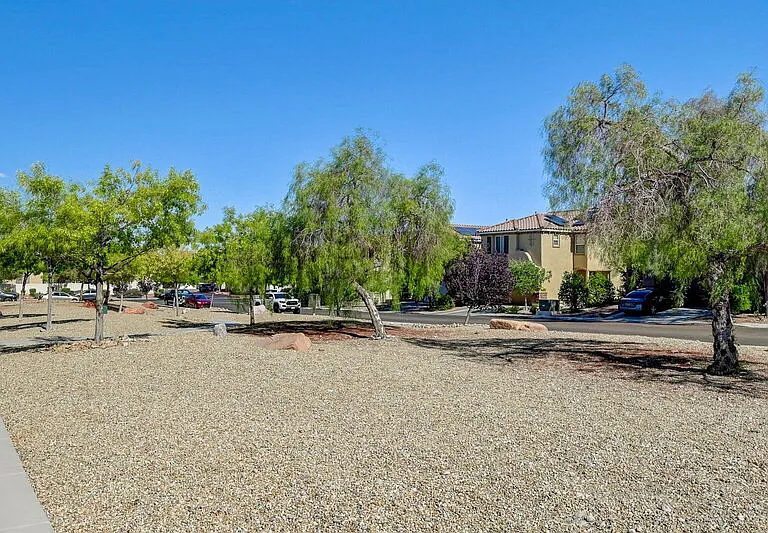 9152 Kentwell Ave — Photo 57