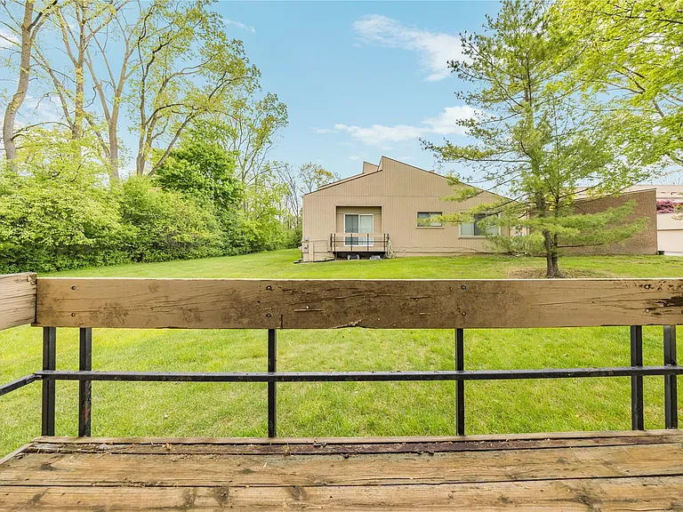 7432 Azalea Ct — Photo 21