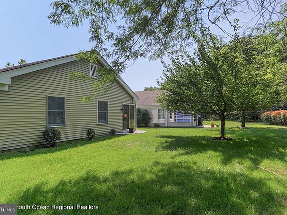 5th image of 1495 Serrata Way
