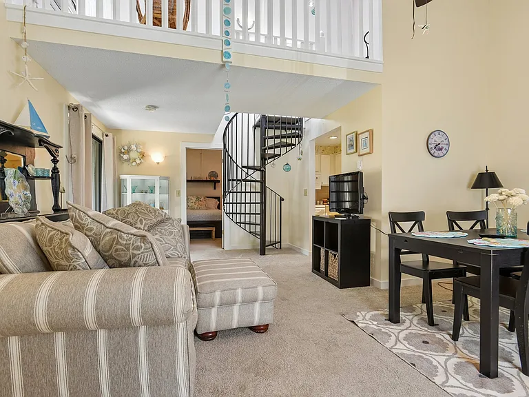 42 Quidnet Ct — Photo 19