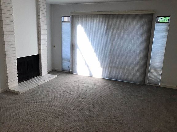 3rd image of 2238 Woodside Ln Unit 7