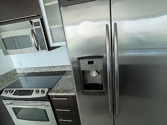 4th image of 951 Brickell Ave APT 3303
