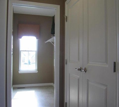 4th image of 6345 Brandon Dr