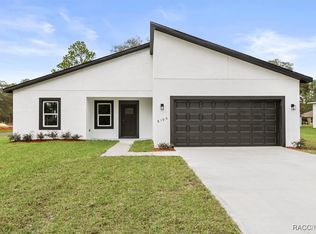 8100 N Tiny Lily Dr, Citrus Springs, FL 34434