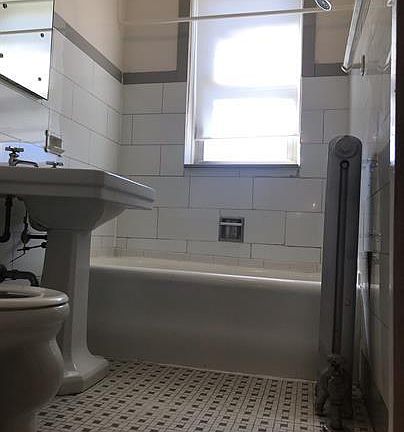 5th image of 9218 S Bishop St #10493113